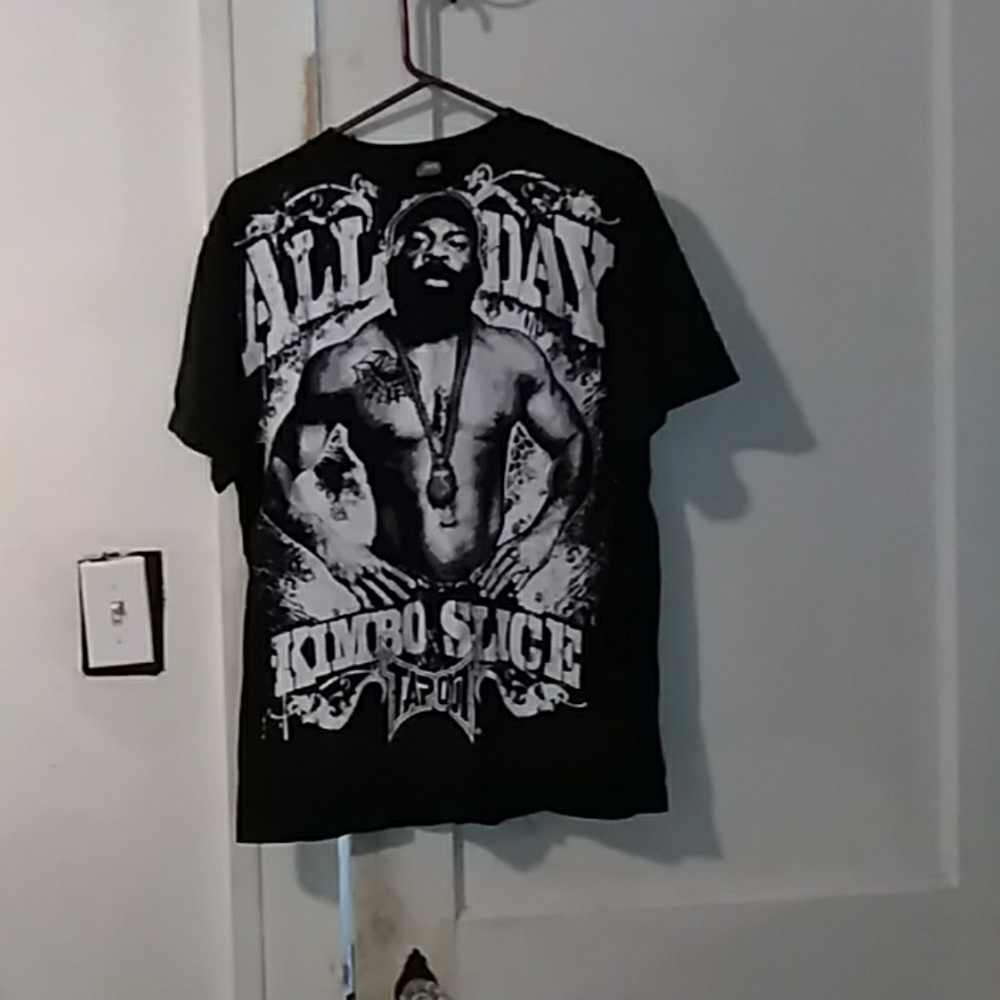 Black Tapout shirt